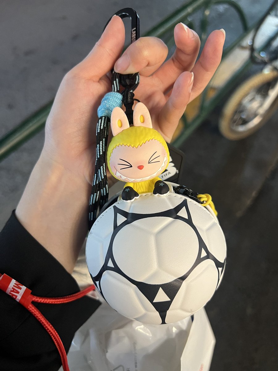 Run🐰🖤 tweet media