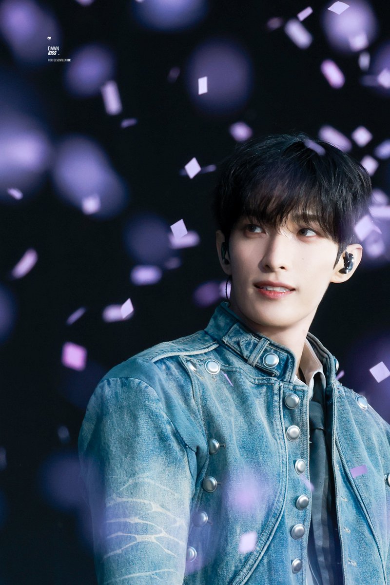 Dawn Kiss😘 tweet media