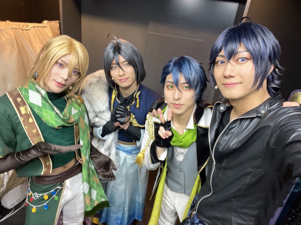 r_k_s_07's tweet photo. 舞台「文豪とアルケミスト 掬ウ者ノ響歌」東京公演 最終日
ご来場くださった皆様、配信をご視聴くださった皆様、ありがとうございましたあ！！大阪いくぞお🐙 https://t.co/Qd8A4cRUAt
