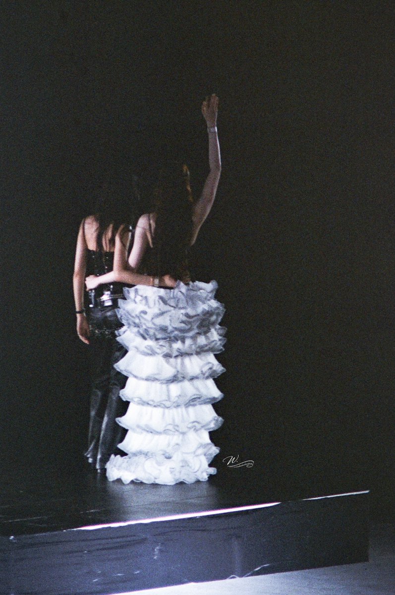 วรัชญ์. tweet media