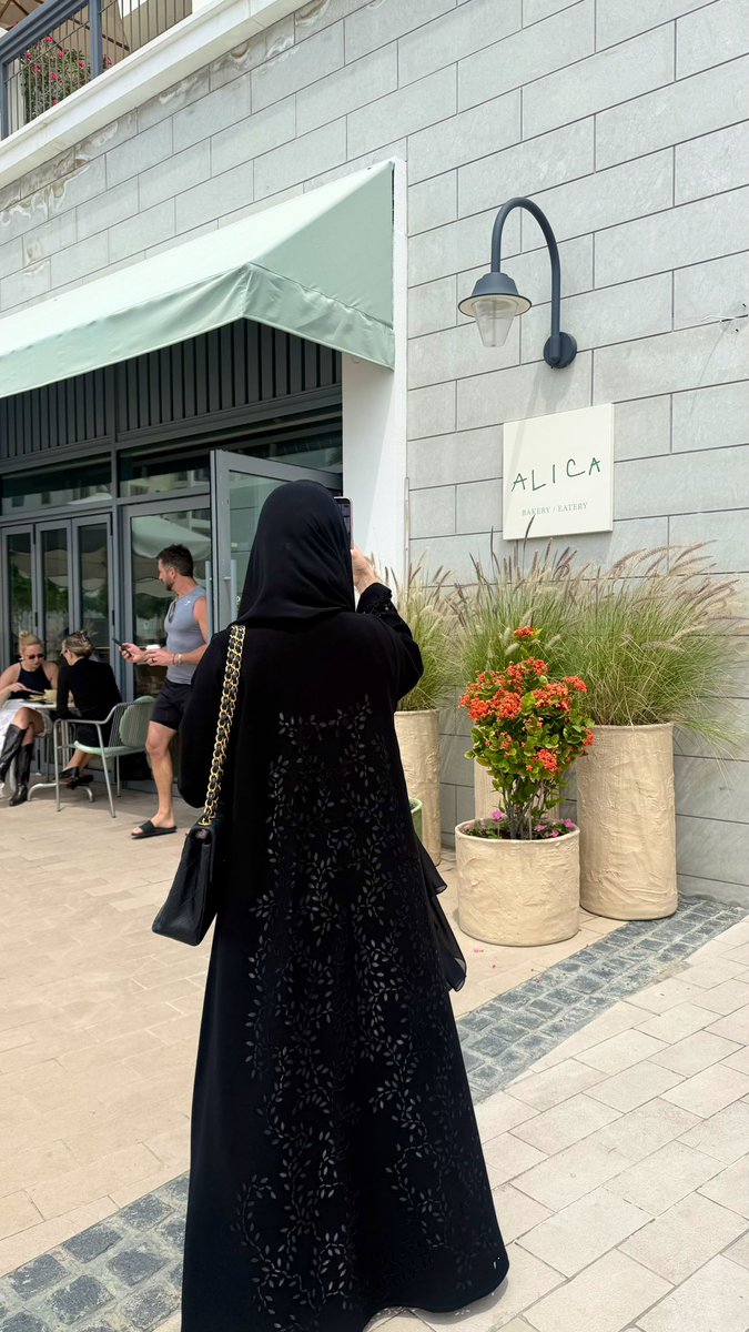 M 🇦🇪 tweet media