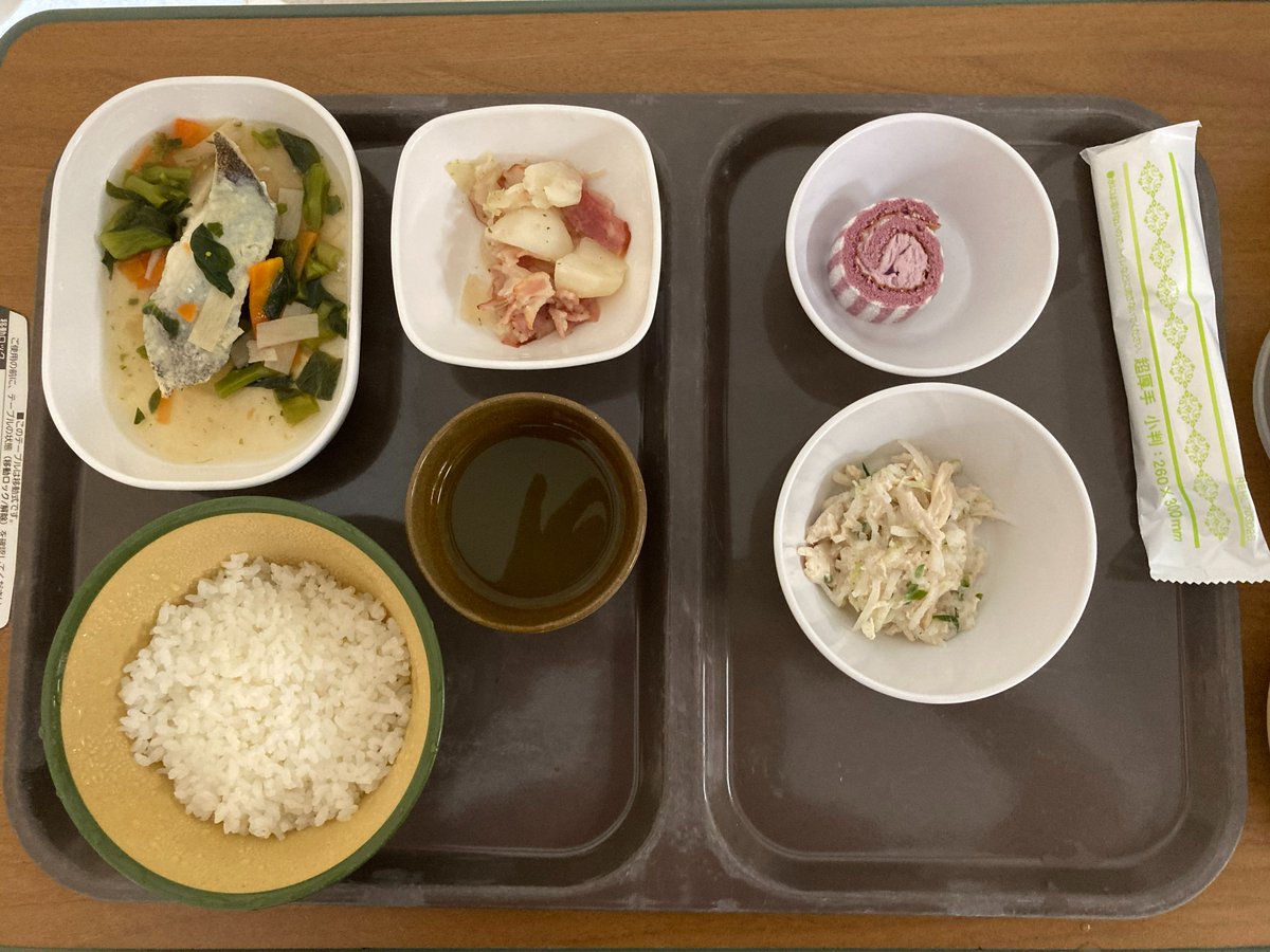 なるるえる tweet media