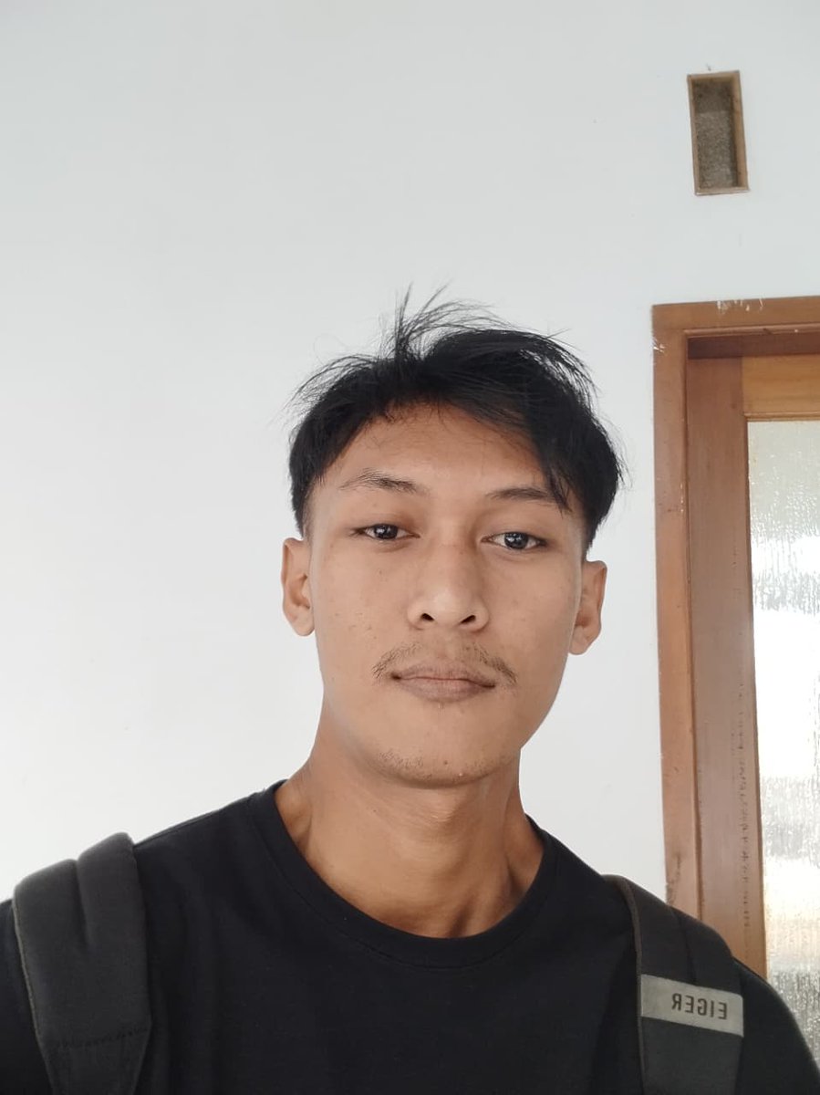 Charizard tweet media