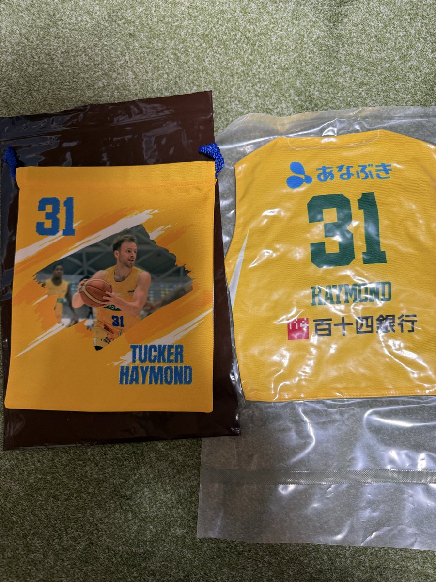 クニシ tweet media