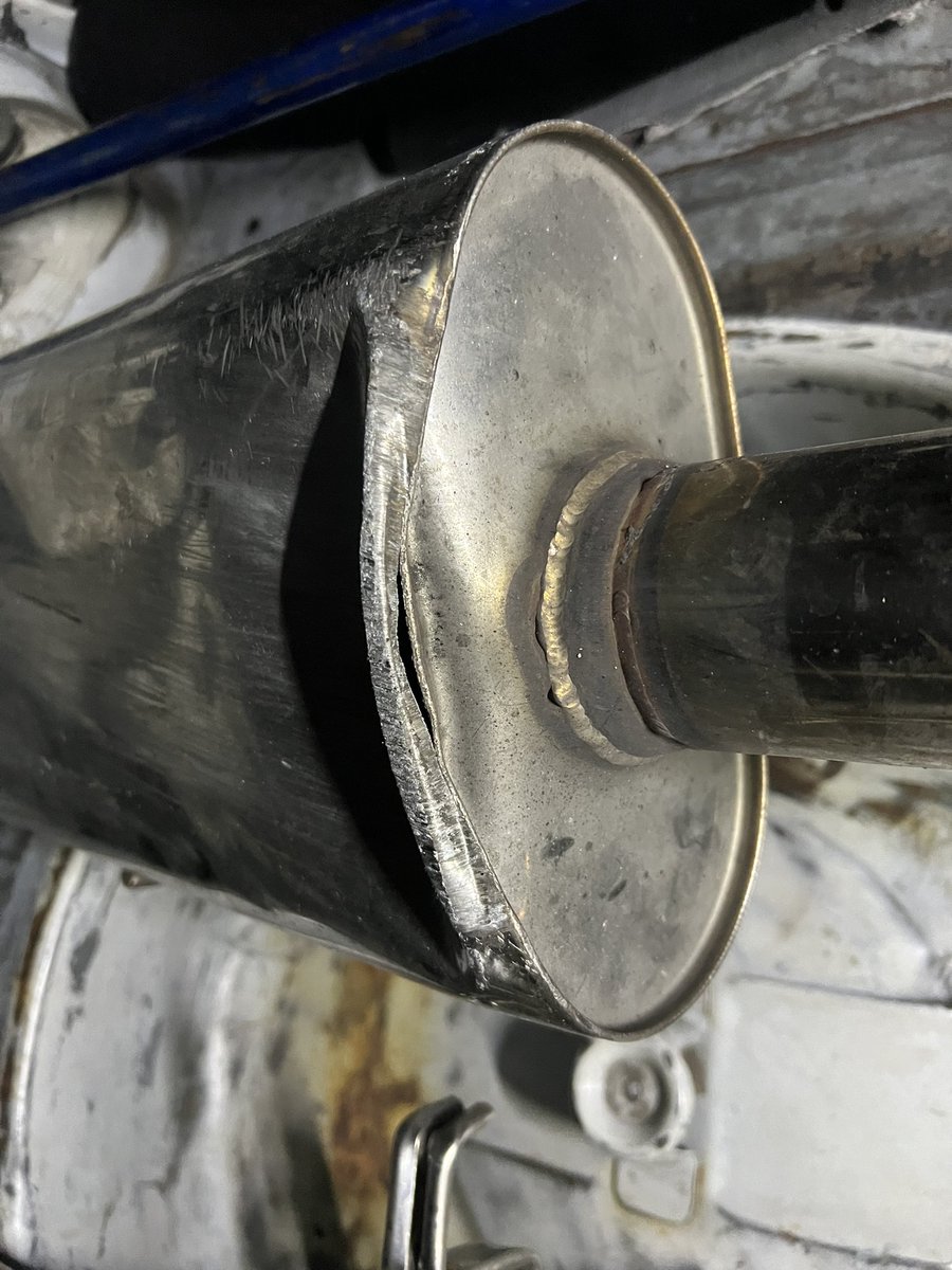 きょう tweet media