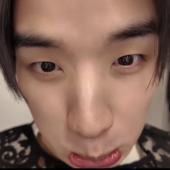 กุบกอบ tweet media