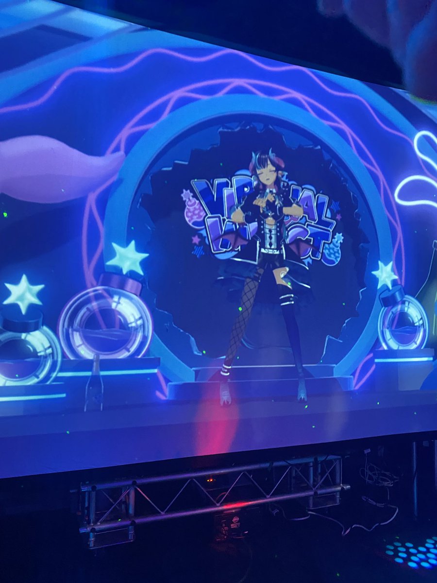 ディッセン tweet media