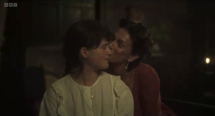 angie! (she/her) tweet media