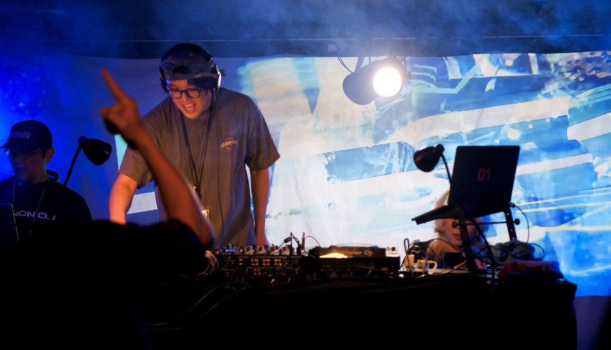 よし🐢 tweet media