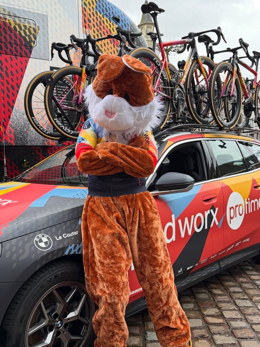 categorycafe tweet media