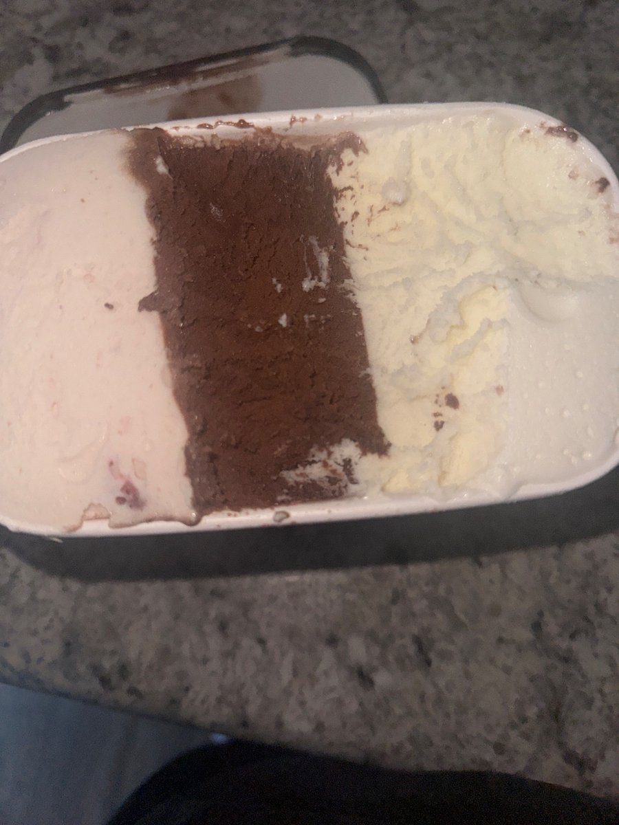 Trevor ♪ tweet media