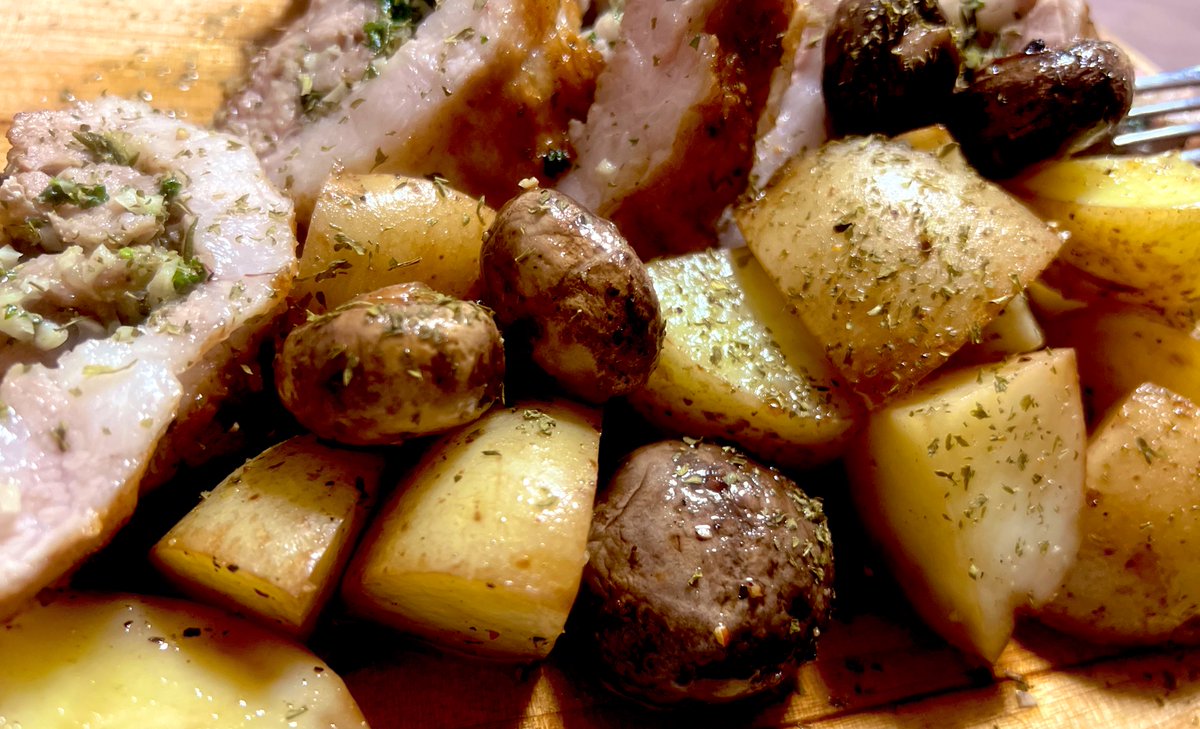 ぶんぶん tweet media