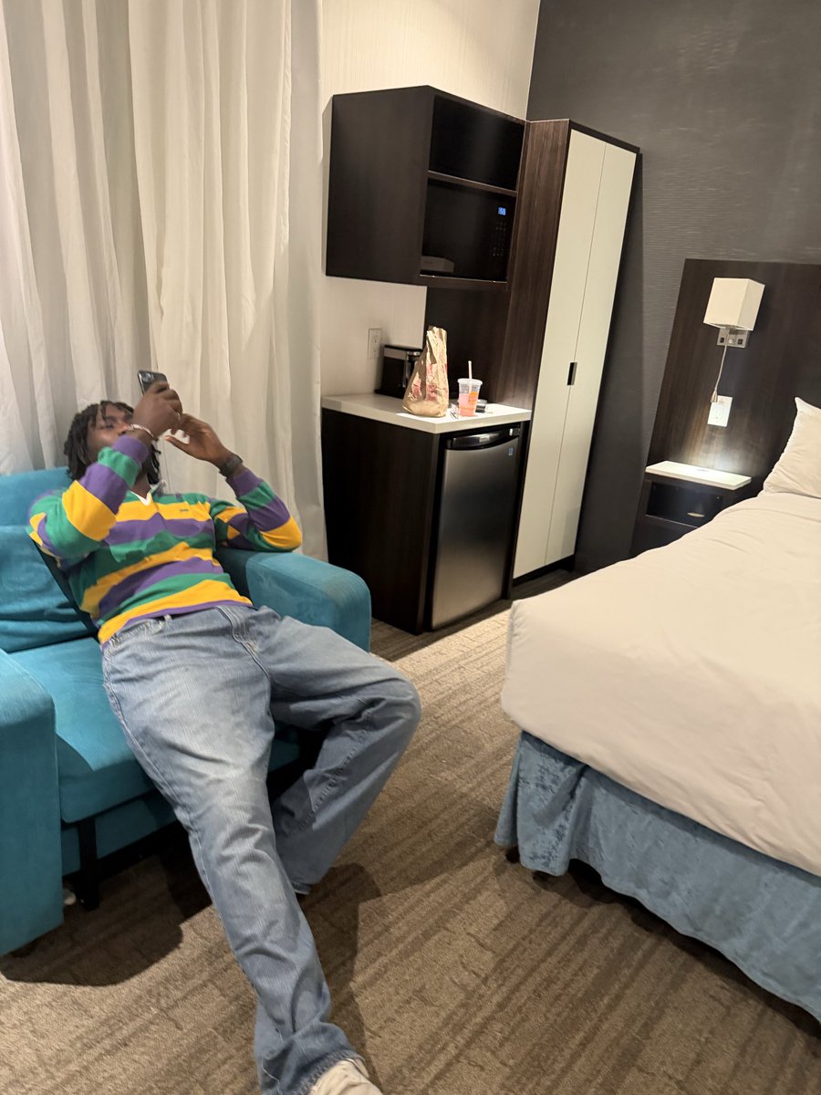 Timi Londn ⚜️ tweet media