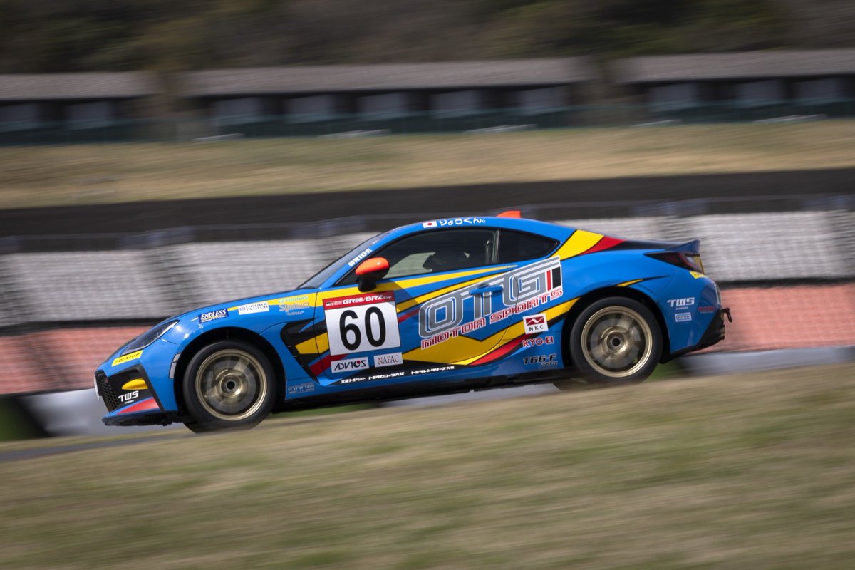 ryo__ogawa's tweet image. 急遽息子と共に戦った開幕戦。

OTGの皆さんとお世話してくれた全て皆さんに感謝です🙇‍♂️

レースは4位で表彰台に一歩届かずでしたが
それ以上に得る物の多い週末となりました。

応援ありがとうございました❤️‍🔥

#OTG
#GR86BRZCup