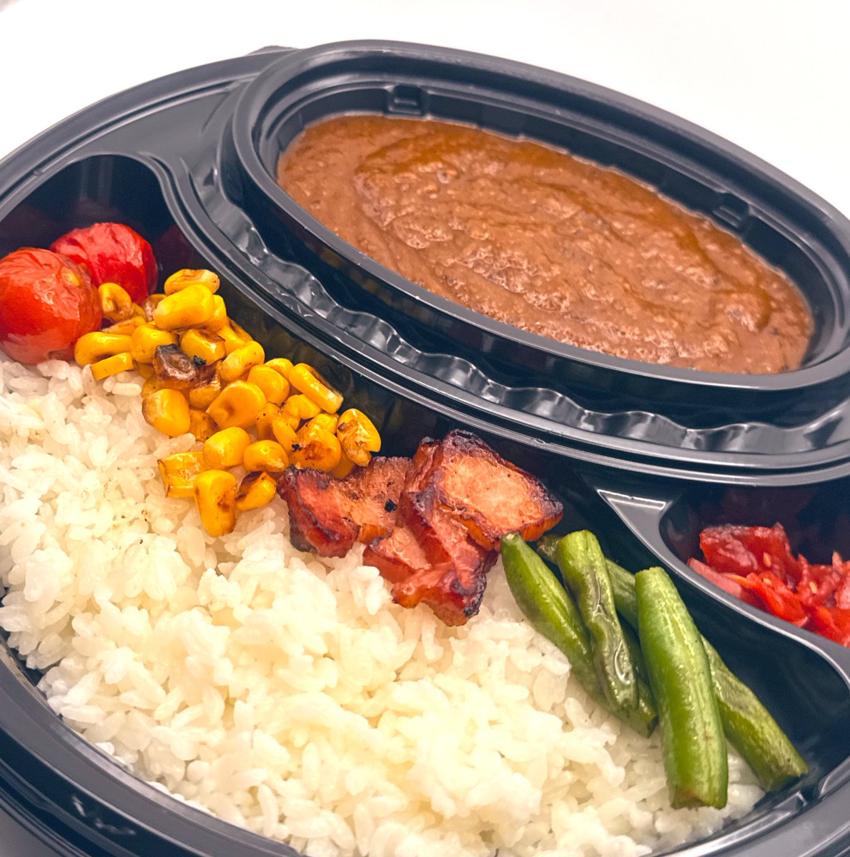 むのけい tweet media