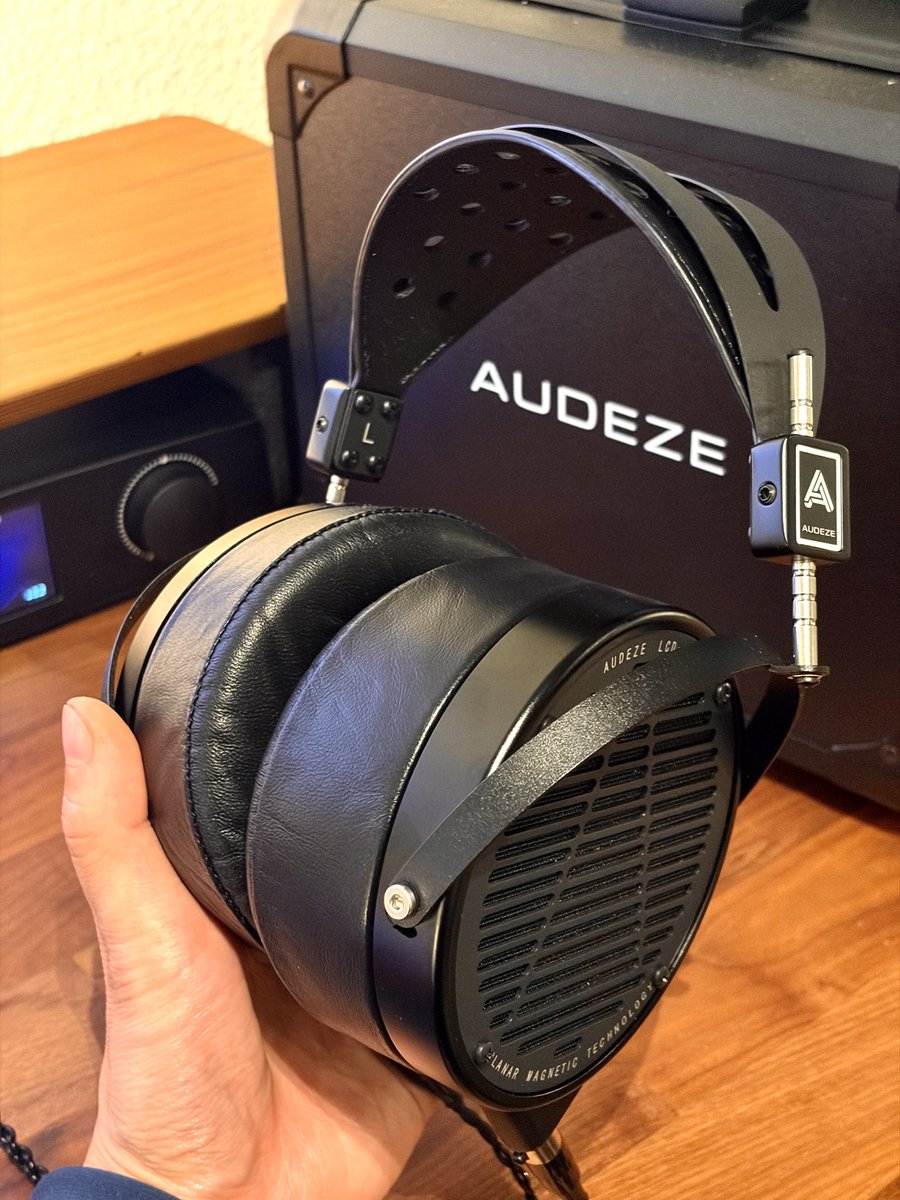 JAXX0053🎧 tweet media