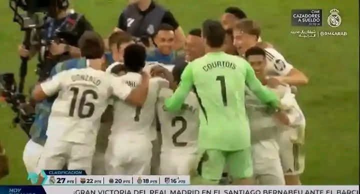 Football news tweet media
