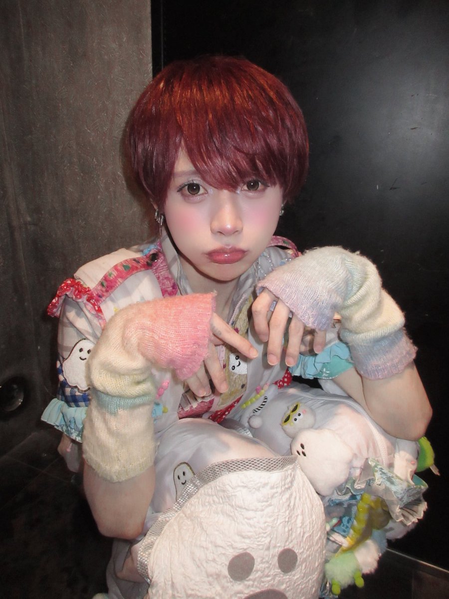 yuno_svpt's tweet photo. おばけなんてどうせちょちょいのちょいです👻 https://t.co/GFjlnqY7Of