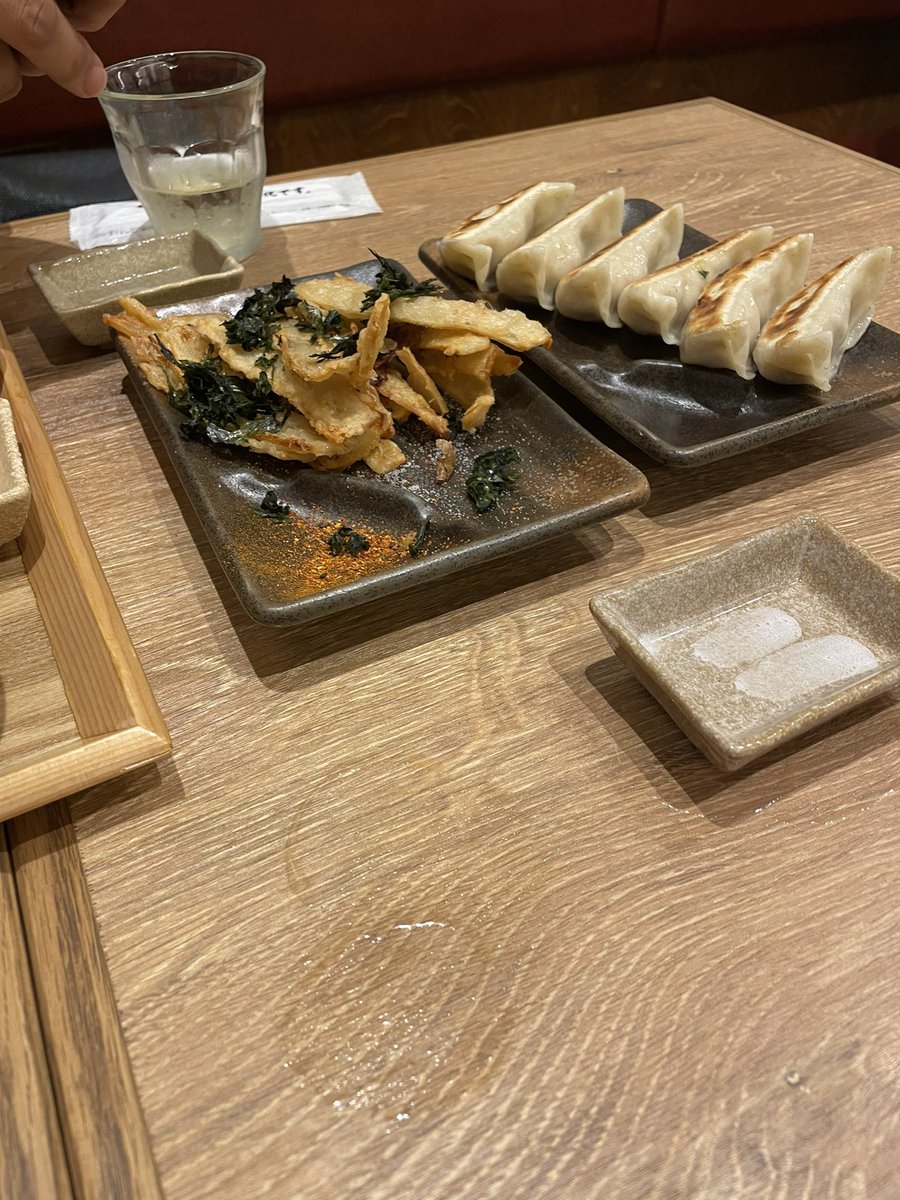 いろいろなことが起きるのが人生でして
いろいろなことが起きることに微動だにしない友に聞いてもらうのは世の常