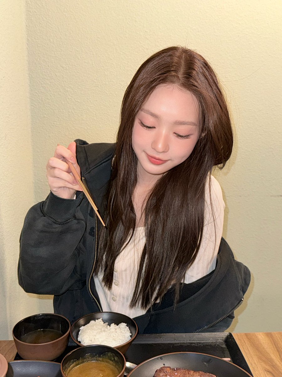 June 🐶 tweet media