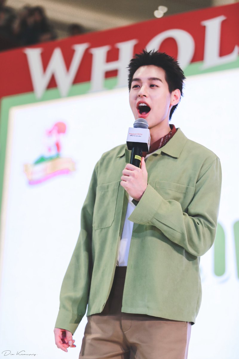 𝗱𝗶𝗮 ◡̈ 🤎🍃🍂 tweet media