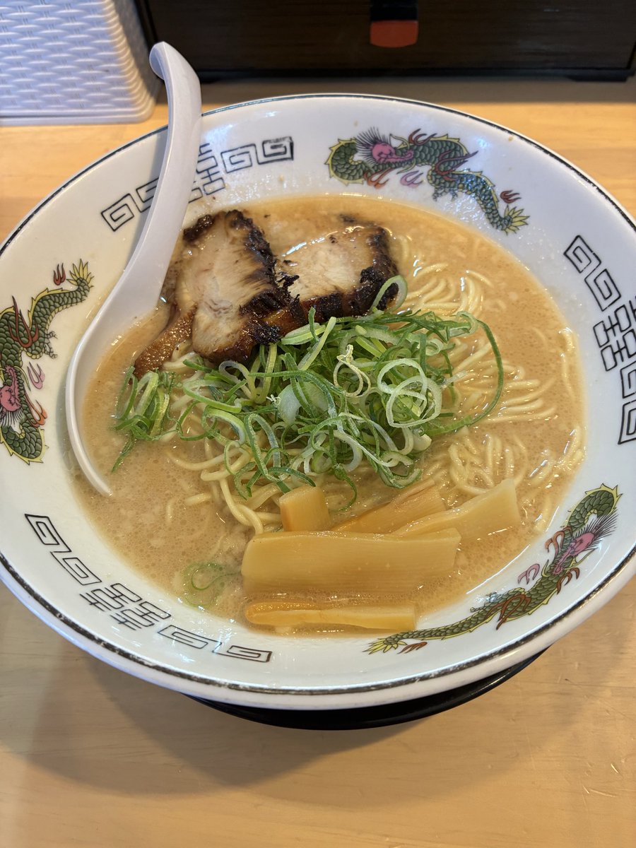 吉田佳 tweet media