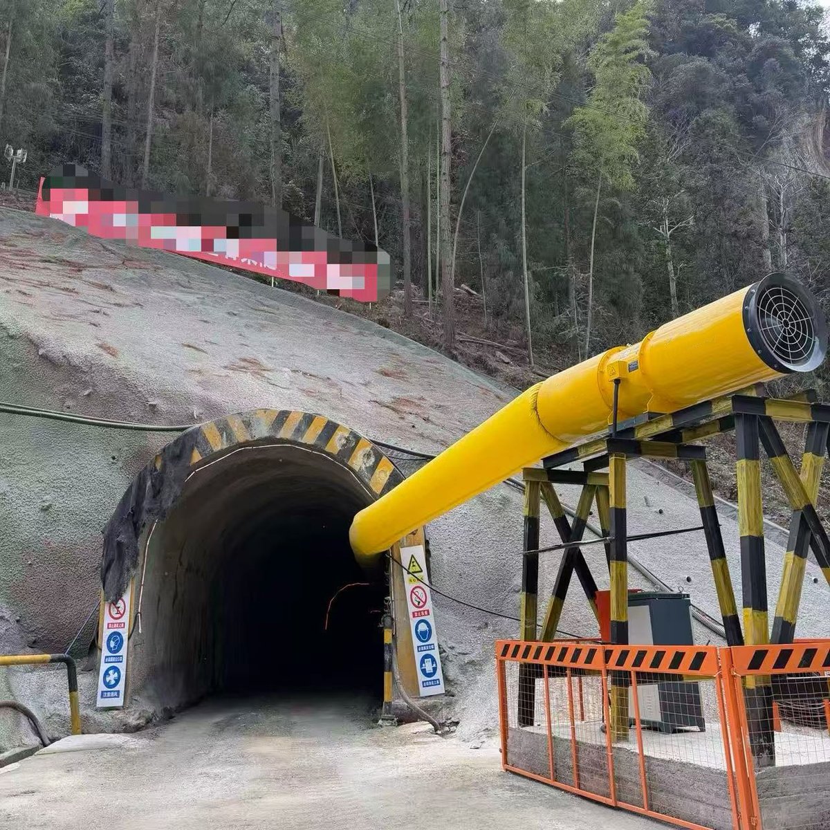 There’s an 8-kilometer highway tunnel that runs through a mountainous area, and since the terrain makes it tough for ventilation, they had to get creative. The nearby neighborhoods are also picky about noise, so we installed a special low-noise fan for them. It has