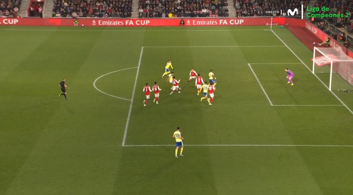 FutOffsides tweet media