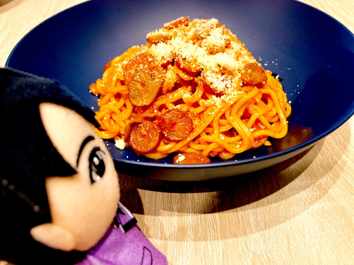 b_s50's tweet photo. 今日の𝑳𝒖𝒏𝒄𝒉は…
昨日大量に仕入れたナポリタンソースを
早速使いました👩🏻‍🍳✨
カラヒグ麺とめっちゃ合うソースで旦那も大絶賛👏🏻
千葉でまた追加するかもです…笑
（目玉焼き忘れた…） https://t.co/tU27s8rgSF