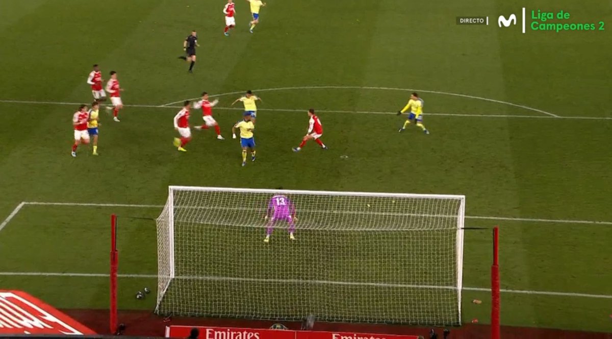 FutOffsides tweet media