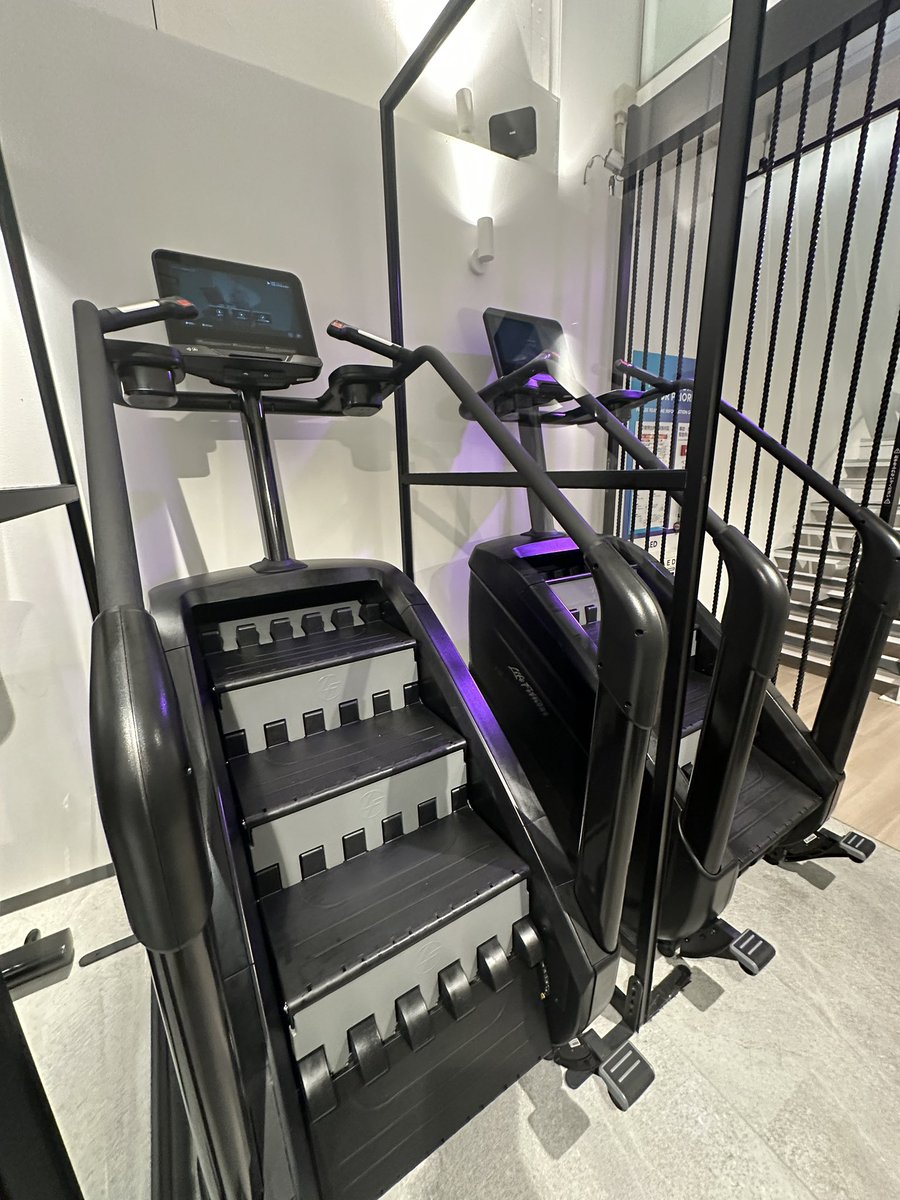 ハヤト コアクツ tweet media