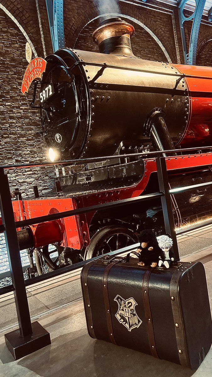 カヌレ tweet media