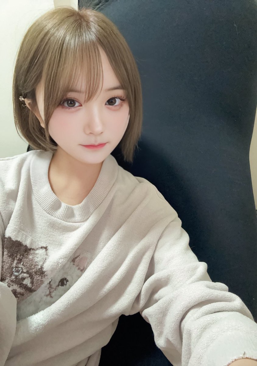 bweidfor20's tweet photo. 또 말하지만 숭계 돈안받구 이계정 팔로우 하고있음
삭제안하고 다 넣어드려욤... 🧑‍🌾 https://t.co/dOJRHBJAFV
