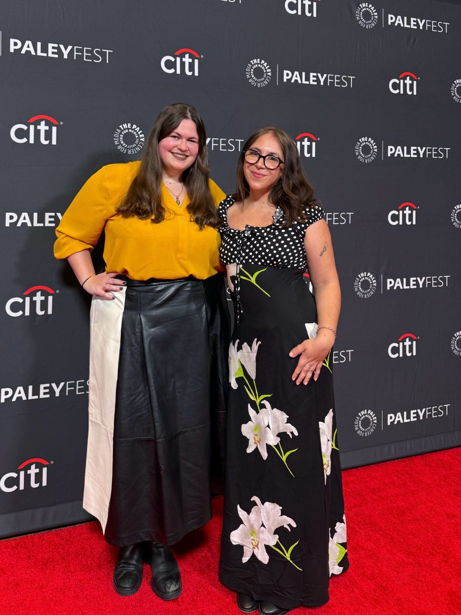 walshiepompeo's tweet photo. anyway it’s @Elphaba_Anne nation forever. talk to strangers on the internet about kathryn hahn and you’re likely to be friends forever xoxo https://t.co/ZbuKs6cSaO