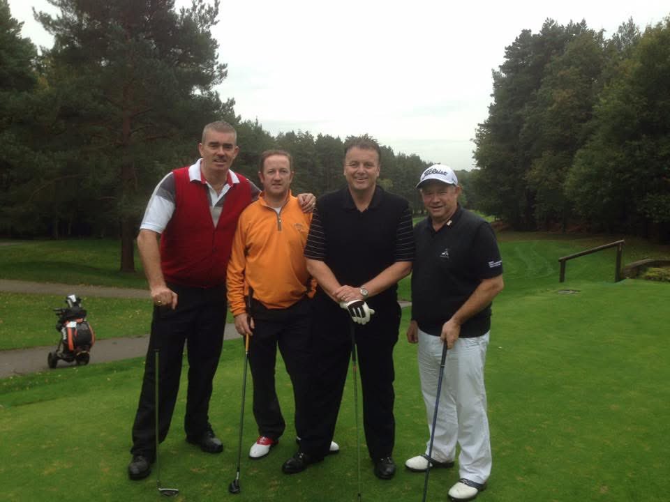 bagshaw2112's tweet image. Happy Birthday to @Stevebeaton180 . One of the nicest guys in the #darts Circuit, and not a bad golfer as well . Have a great day buddy . #stevebeaton #darts #golf #bronzedadonis