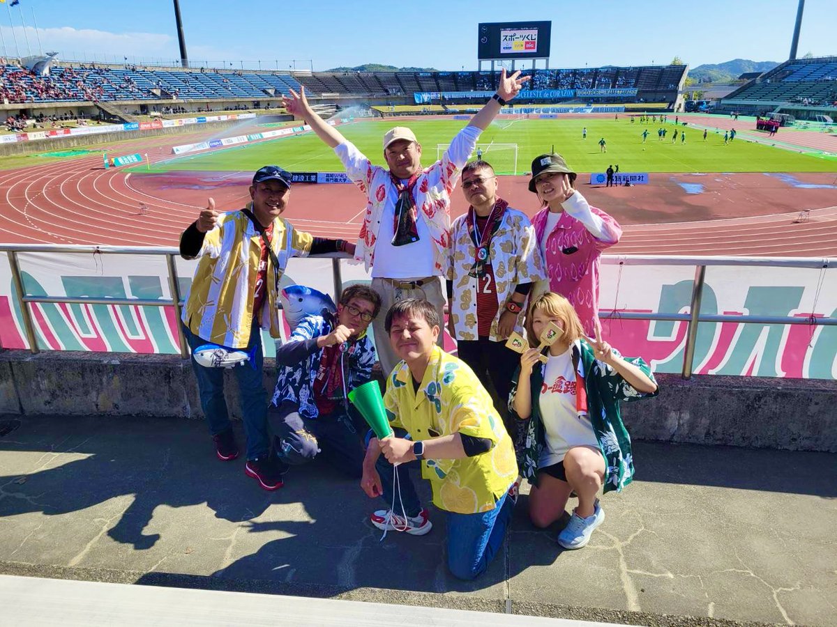 トリプルクラウン tweet media