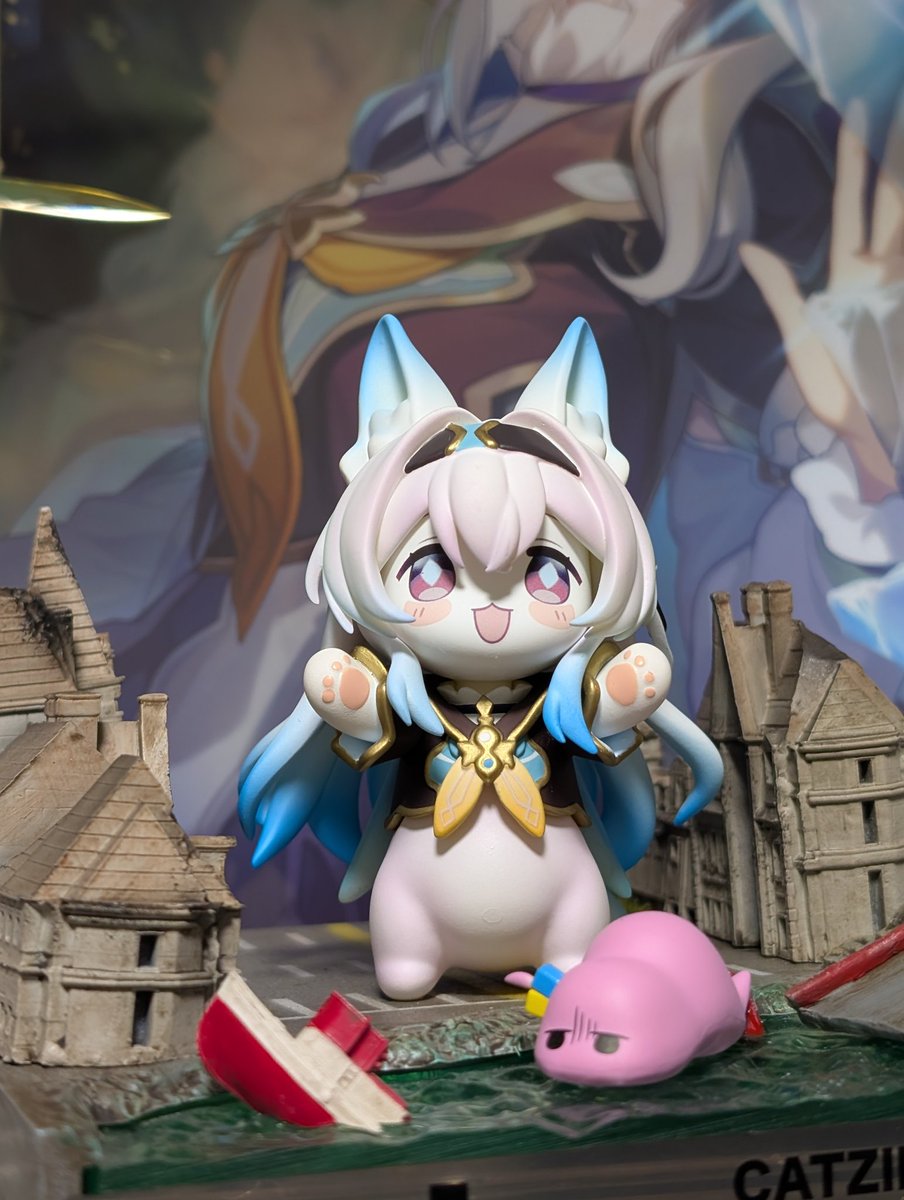 irobata's tweet photo. 気になって注文した海外フィギュア届いてた！ ホタルにゃんカワユス！！

＼がおー／ https://t.co/5WnjJGA0qA