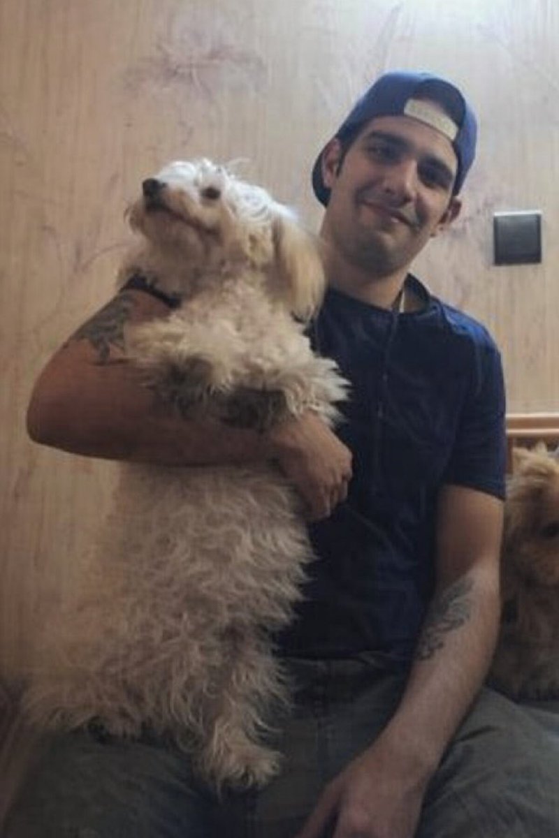 MayraYazdari's tweet image. 30-year-old protester was executed by hanging in #Iran this morning for asking for FREEDOM!!
If anyone is still defending this criminal regime, is complicit in this crime 

Shahin Vahedparast was a young Iranian who wanted FREEDOM but his response was death!!