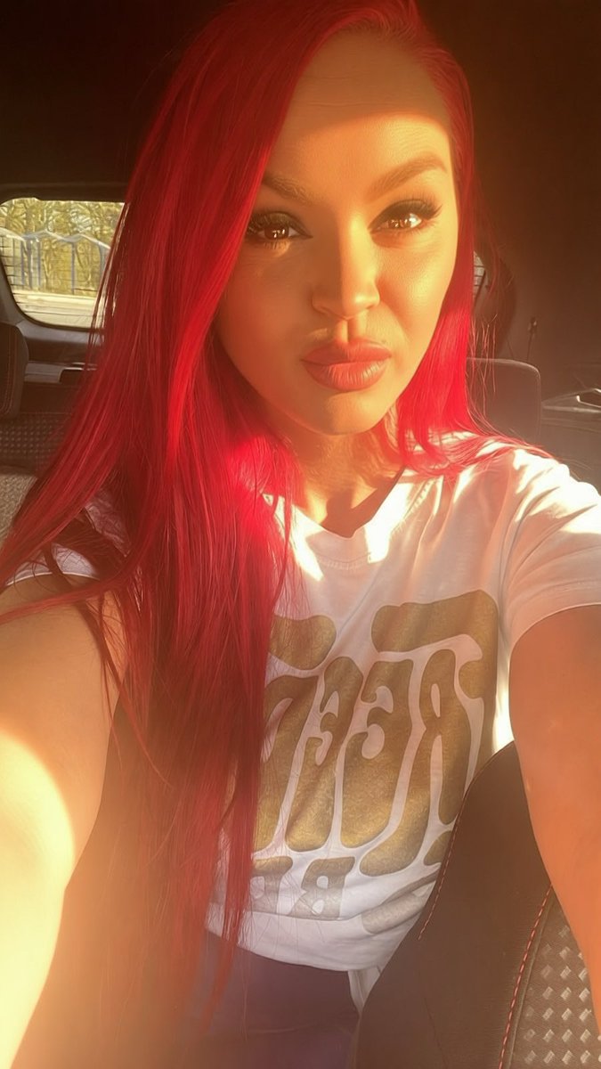 Sensual_Marie tweet media