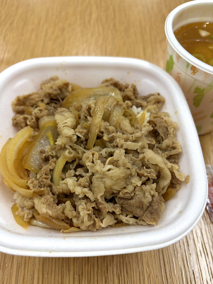 たにりり『よき食べ手』 tweet media