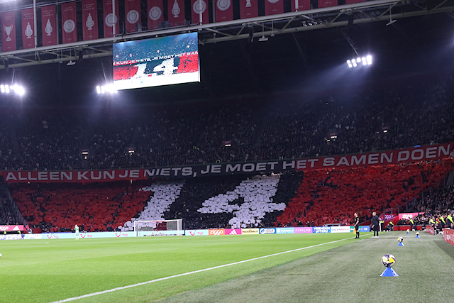 ajaxlife's tweet photo. Foto’s: Geest ook volledig uit fles in fotoverslag FC Twente-thuis https://t.co/Kx9SfMAcec #ajax #ajatwe https://t.co/N9MckN5rqU