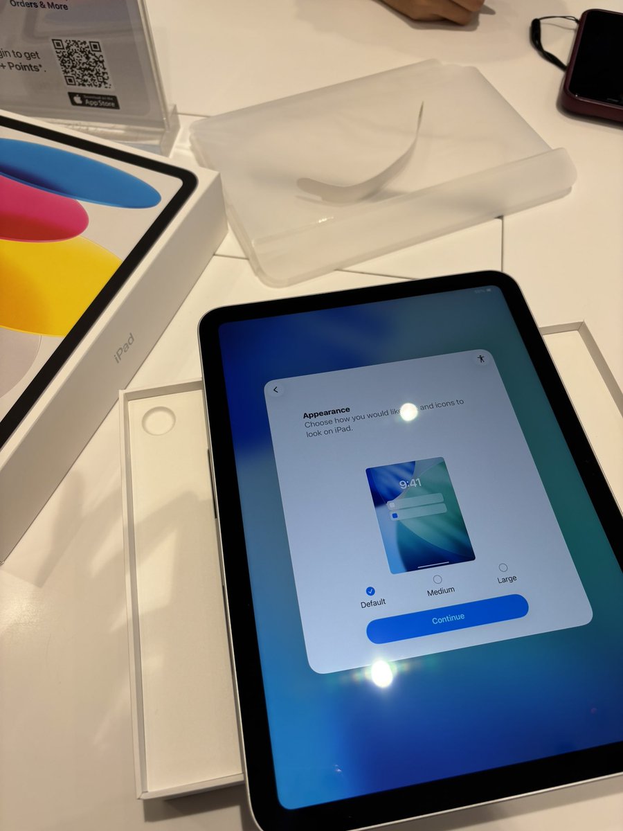 isa 🍅 tweet media