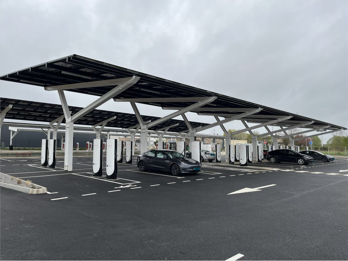 🇺🇦 Une Tesla sinon rien 🇺🇦 tweet media