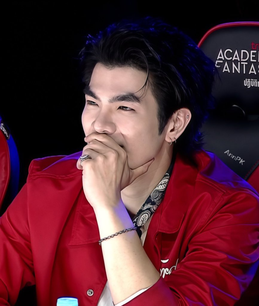 𝙇𝙖𝙩𝙞𝙩𝙪𝙙𝙚 tweet media