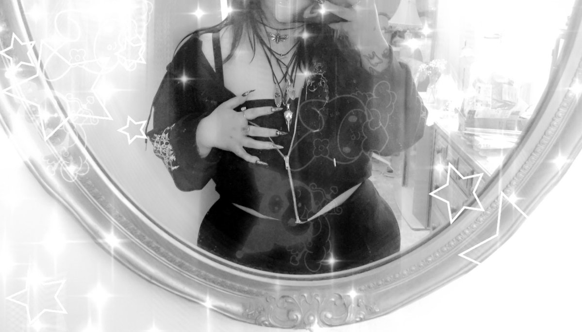 yr fav angel♡︎⋆｡˚୨୧˚｡⋆ tweet media