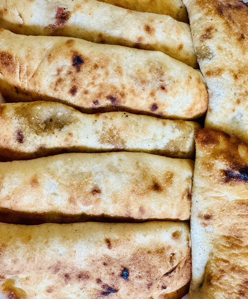 Kitchen Cat tweet media