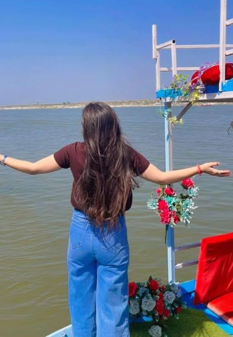 MissSaloni34's tweet image. Barish bhi aaj kuch jada hi ro  rahi hai,, jaise mere Dil ka Dard  bayaan kar rahi hai ...🥺🥺🥺🥺

  Kabhi socha nahi tha ki Aisa bhi din aayega ,,,
Jisse  apna samjha tha woh hi paraye ban  jayenge....🥹🥹🥹🥹

#sad...