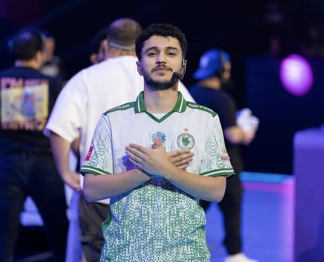 قورجس tweet media