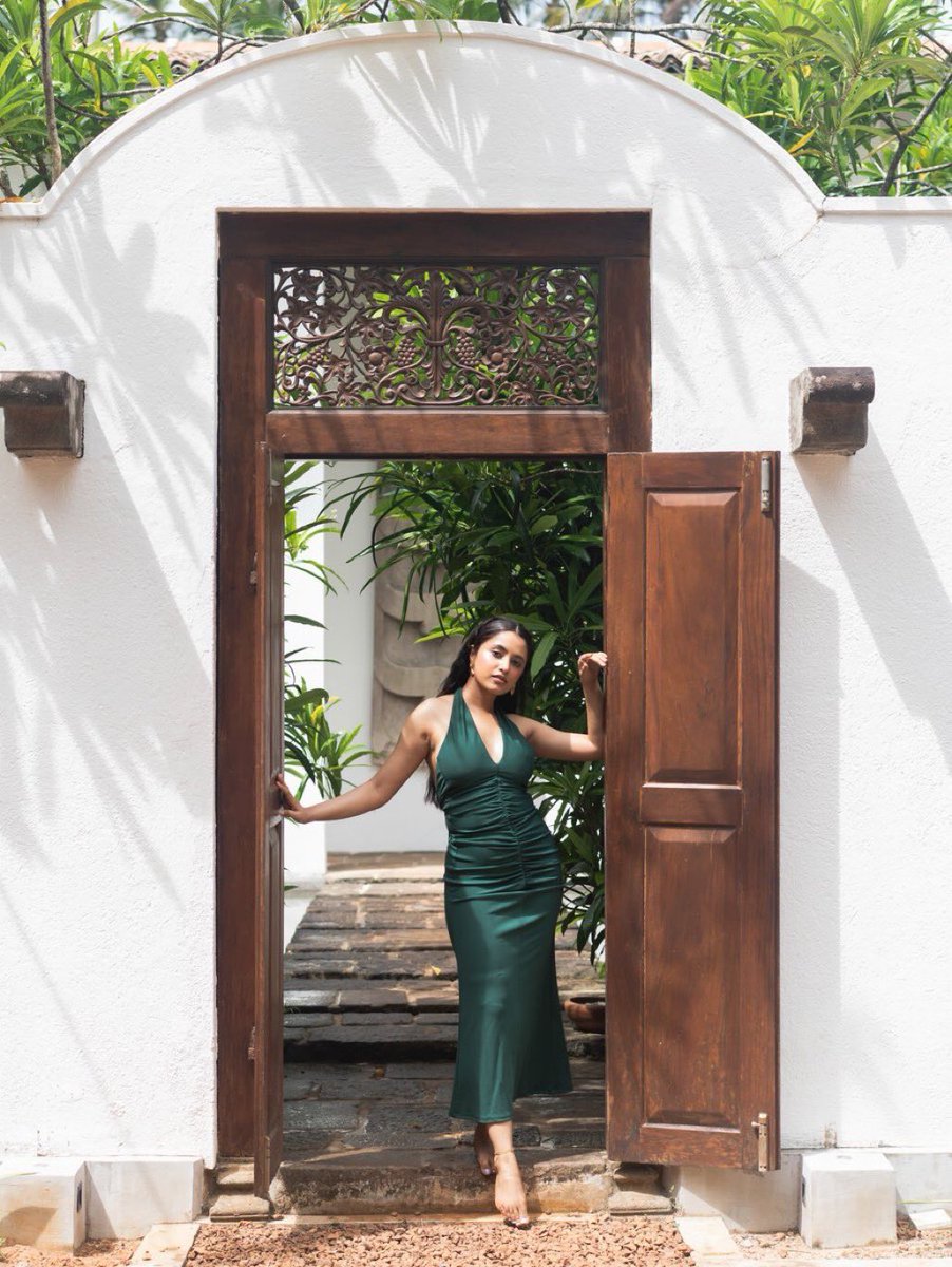 Desi Battler🫦 tweet media