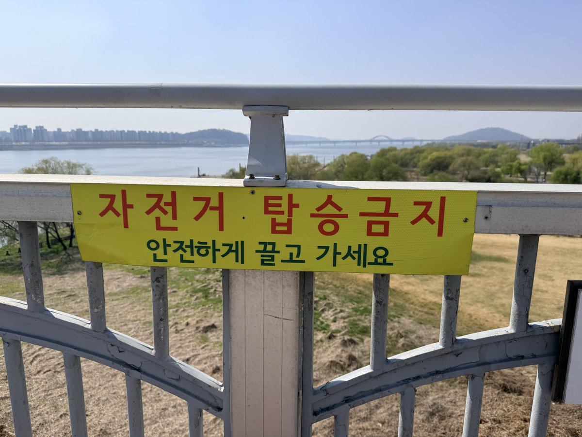 _lemon__candy_'s tweet photo. https://t.co/67aG13zHqn